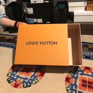 Box on sale❤️❤️❤️